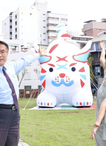 2024台灣文化創意博覽會台南登場！與巨型充氣貓「巷仔Niau」相見歡