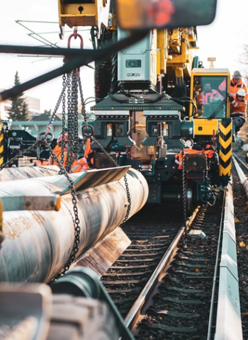 勞保費率飆升至12.5%!全台千萬勞工與企業將面臨重壓