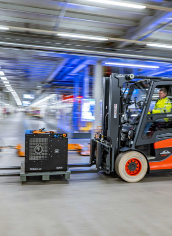 BMW 將在雷根斯堡工廠推氫動力物流車隊 2030 年全面轉型