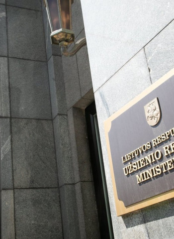 波羅的海電纜被疑遭中國貨船切斷 立陶宛採取強硬行動 驅逐3名中國外交官