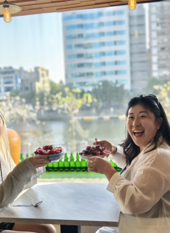 韓國網紅李花探訪臺南,品嚐地道美食與走訪歷史景點