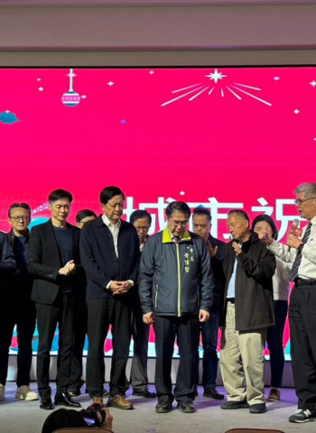 黃偉哲感謝TVBS信望愛永續基金會發起【公益愛無限感恩餐會】送愛與關懷至臺南