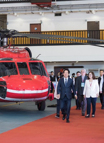 賴清德總統出席空勤務總隊20週年隊慶 肯定其成為國家救災堅實後盾