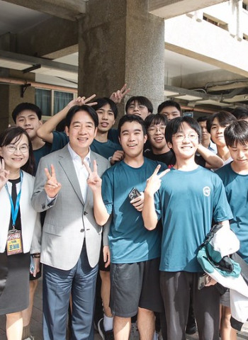 賴清德總統視察青少年心理健康計畫 期望全面推動「健康台灣」政策