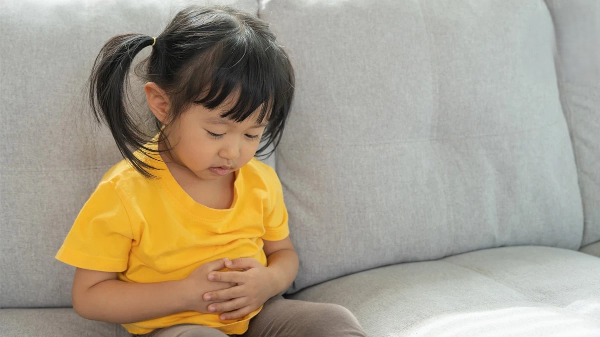 腹瀉不是小感冒 病毒性腸胃炎高峰期孩子發燒腹瀉怎麼辦？4步驟照護指南