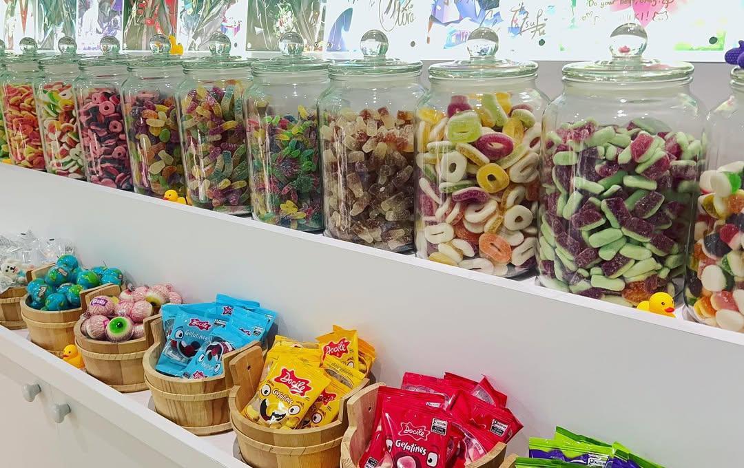 宜蘭糖果專賣店必逛 藏在東門夜市裡進口軟糖和古早味驚喜