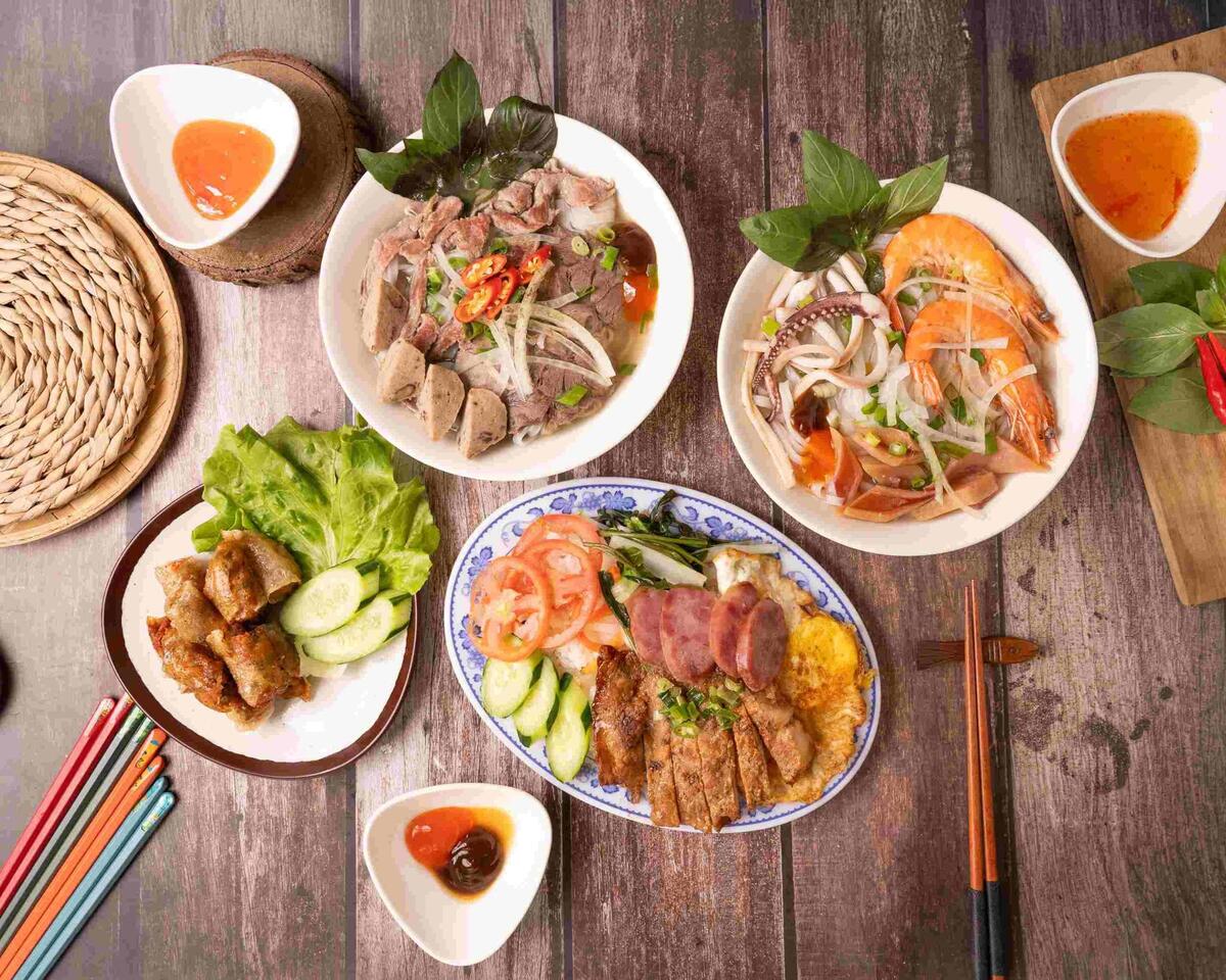 竹南越南料理 南越河粉、春捲與自醃排骨飯 科專一路午晚餐亮點