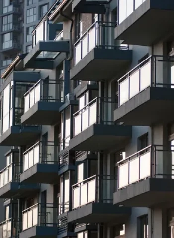 國泰房地產指數顯示房價續漲 央行管制下成交量趨緩