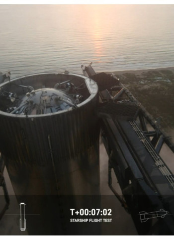 歷史性一刻！SpaceX星艦發射塔首次成功回收助推器 [影]