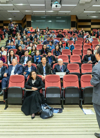 中秋物價風暴來襲？鄭副院長緊急召開穩價會議，嚴防民生商品失控！