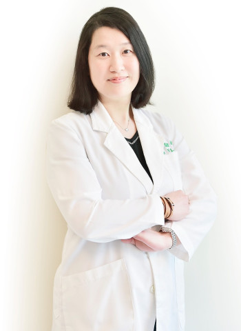 安南醫院專家分享 女性如何應對泌尿道反覆發炎、性交疼痛、乾澀與更年期症狀