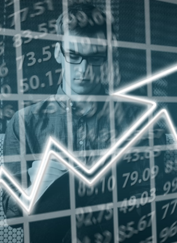 新制震撼上路！月薪未滿6.3萬基層員工狂喜：加薪分紅即將到手