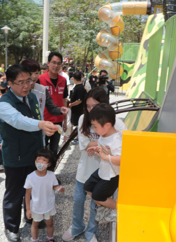 南台灣首座軍事主題特色遊戲場啟用 黃偉哲歡迎到精忠公園挑戰軍事遊戲