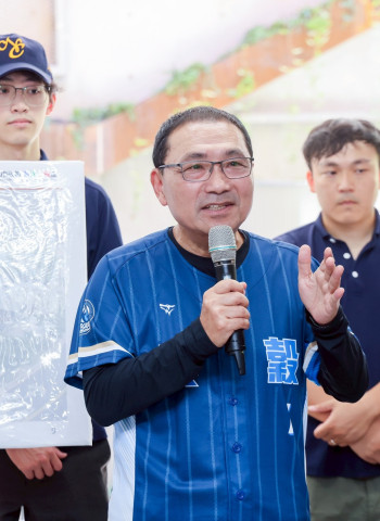 新北市興穀國小操場共構地下停車場完工 新北市長侯友宜：打造校園與社區共榮新空間