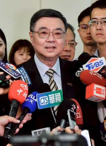 行政院長卓榮泰呼籲加大首購與自住貸款水龍頭 央行強調穩健 9月理監事會房貸管制受矚目