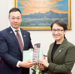 蕭美琴副總統接見日本前法務大臣鈴木馨祐眾議員　強調臺日合作深化經貿投資　共同促進區域穩定繁榮