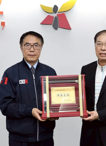 臺南消防採購案全面延燒　消防標案疑雲重重　前消防局長李明峯與「辣魔女」廠商負責人遭檢調聲押　高壓細水霧消防車政策、消防月曆製作成焦點