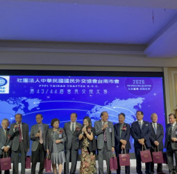 中華民國國民外交協會台南市會會長交接典禮登場　邁入第48年國民外交新里程　新任會長顏嘉縈接棒卸任會長張富全　續寫永續發展藍圖