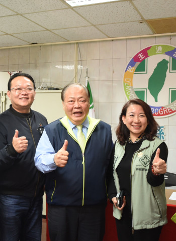 澎湖新住民福音！民進黨揭牌諮詢站 陳光復：攜手提升服務