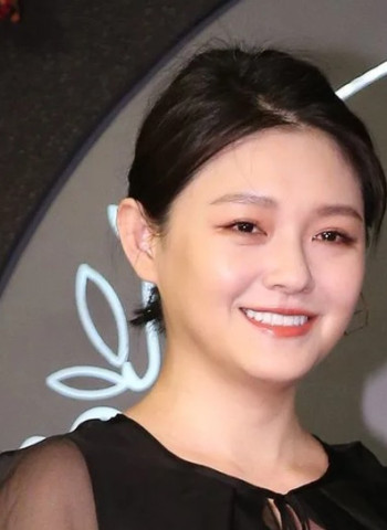 藝人大S因流感併發肺炎不幸去世 享年48歲 小S證實消息並深感悲痛