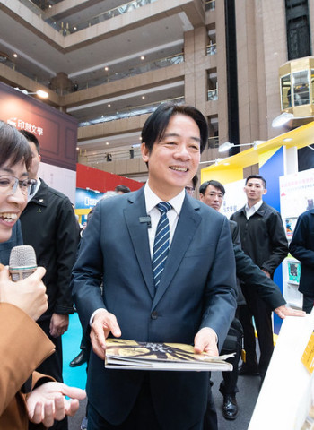 總統賴清德出席2025台北國際書展 文化幣擴大發放 助年輕人親近閱讀