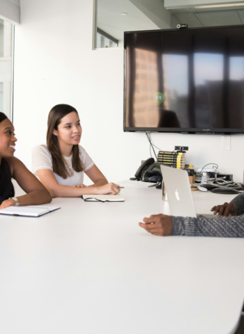 從私立大學到國立碩士，學歷差距讓她的求職機會暴增！