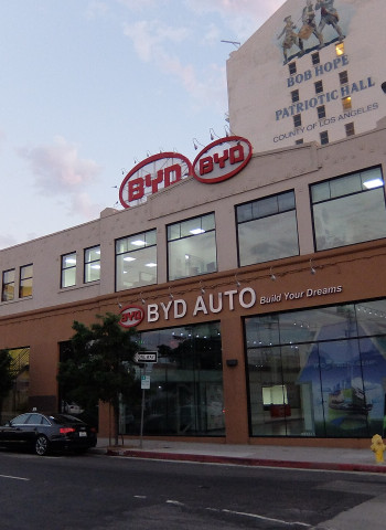 全民智駕時代來了?比亞迪、零跑掀價格戰 智駕電動車驚爆31萬!