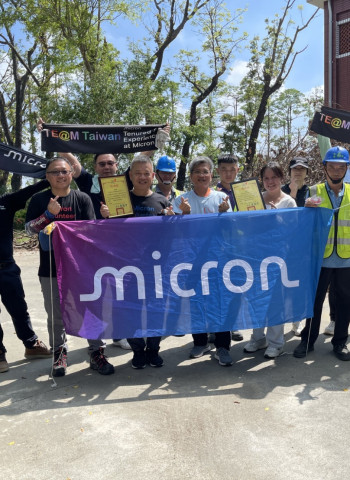 校園風災公私協力加速復原 美光科技號召志工清理成功國小與三股國小