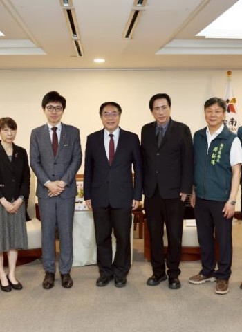 日本秋田市長沼谷純訪臺南市府 黃偉哲市長盼深化日臺教育體育交流情誼