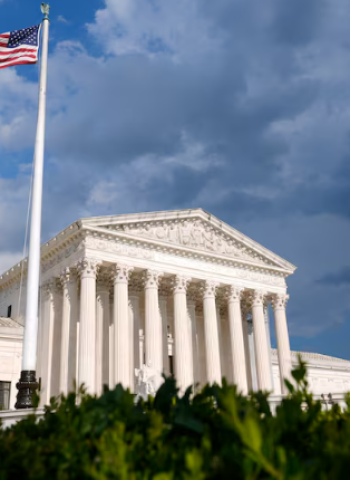 美國最高法院限制全國性禁令 川普終結出生公民權政策命運未定 恐局部上路