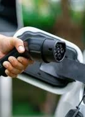 電動車的隱藏環境成本 挑戰與機遇