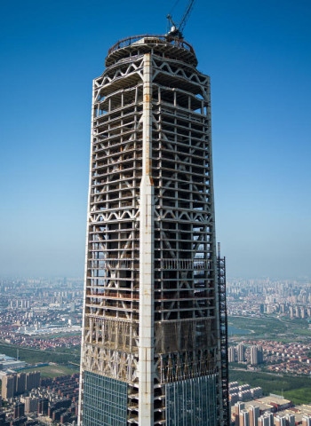 中國擴散 天津700億摩天樓停工成爛尾地標