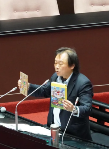 數發部花6千萬做打詐APP卻負評如潮，王世堅批飯桶數發部，行政院長卓榮泰幫忙緩頰