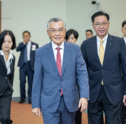 APEC南韓拒派官員接機林信義　外交團隊臨危化解　凸顯臺灣靈活外交壓力測試