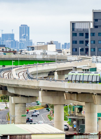 桃園捷運綠線北段5站列車動態測試啟動　桃園市長張善政勉勵團隊齊心完成明年底通車目標