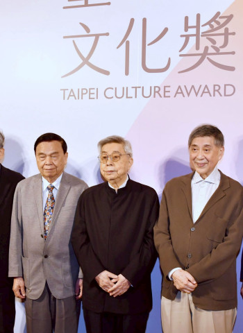 臺北文化獎頒獎典禮盛大舉行 臺北市長蔣萬安科技讓城市壯大文化讓城市偉大推動臺北文藝新高峰