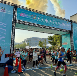 臺南2025第三屆紅崴觀光工廠半程馬拉松嘉年華登場 市長黃偉哲致意：運動結合觀光，讓城市更健康