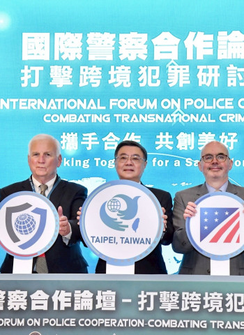 出席國際警察合作論壇研討會 行政院長卓榮泰籲各國支持臺灣有意義參與國際刑警組織 共築更堅實國安防線
