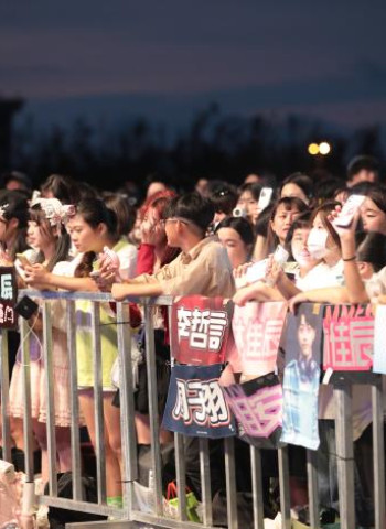 南鯤鯓代天府月老牽紅線 內政部長劉世芳勉勵青年勇敢追愛