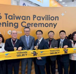 黃偉哲市長率臺南隊進軍新加坡食品展　展場人氣熱絡多元農產吸引國際買主