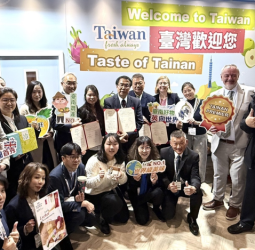 一試成主顧！臺南農產進軍英國國際食品飲料展，黃偉哲市長：首戰獲1億5千萬商機