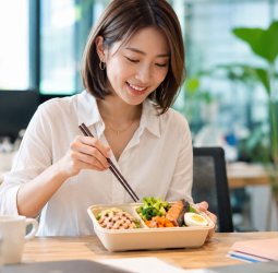 吃澱粉就焦慮？外食族真正該管的 不只那碗飯