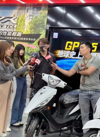 板橋光陽經銷商提供選車諮詢領牌代辦、付款與配件完整說明  一站輕鬆購車