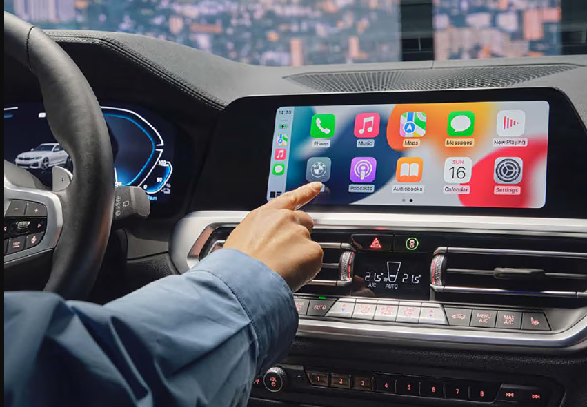 Apple CarPlay是什麼？iPhone有線、無線CarPlay功能一次看　CarPlay Ultra再升級車機、儀表與空調