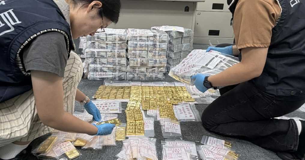 涉假借採購BNT疫苗詐騙慈濟逾10億元　調查局查扣158公斤黃金、豪宅豪車