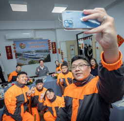 賴清德總統於春節小年夜慰勉海巡署布袋漁港安檢所同仁　肯定海巡第一線辛勞付出、共同守護國家安全