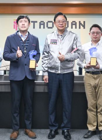 桃園市市民卡APP榮獲雲端物聯網創新獎　桃園市長張善政強調持續深化應用推動數位轉型實現智慧便民