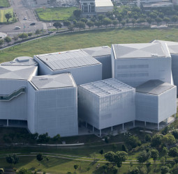 台中市長盧秀燕打造藝術文化之都，台中綠美圖世界級地標與台中爵士音樂節吸引百萬人潮共襄盛舉