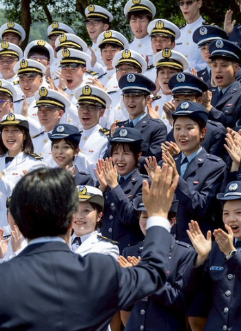 賴清德出席國防大學三軍八校院聯合畢業典禮　勉勵軍校生堅定信念成為國家最可靠力量