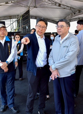 行政院長卓榮泰視察三大港區土方去化進度　推動臺北港、臺中港、高雄港強化營建剩餘土石方管理